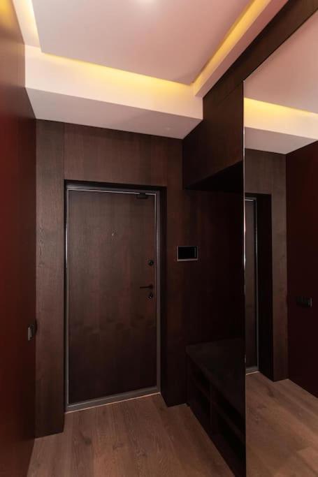 צ'יסינאו Luxury Apartment In The Superb Location מראה חיצוני תמונה